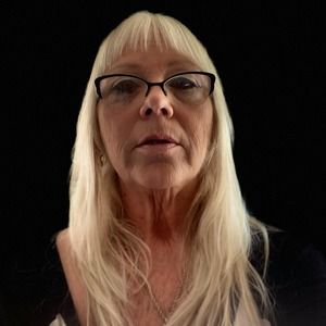 Meet your Posher, Lorene